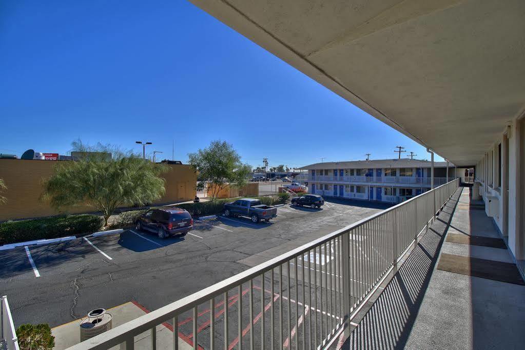 Motel 6-Youngtown, Az - Phoenix - Sun City Exterior photo